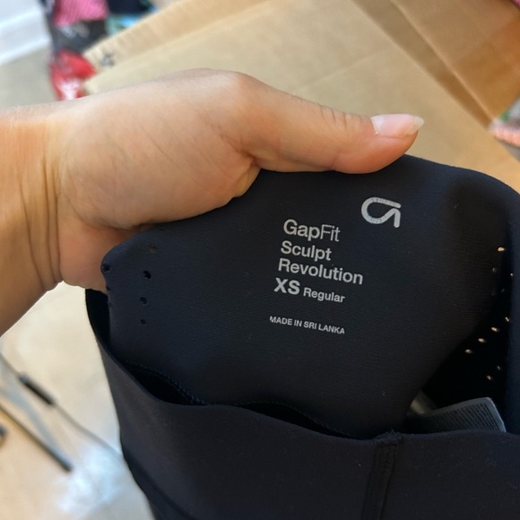 Gap Fit Black Sculpt Revolution Active Leggings - Picture 5 of 8